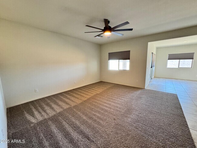 Building Photo - 18091 N Presley Ln