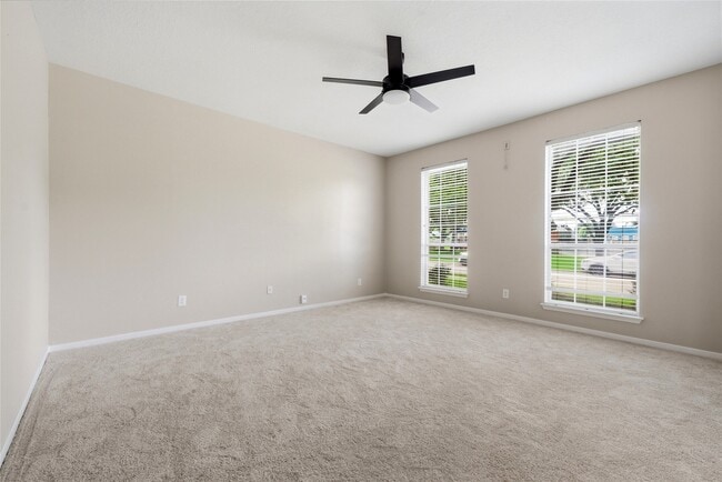 Building Photo - 3711 Slocom Dr