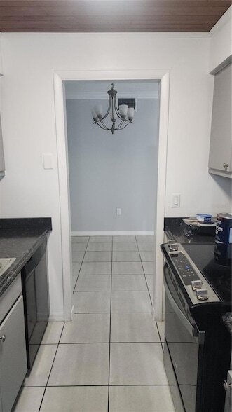 Building Photo - 614 Guild Dr