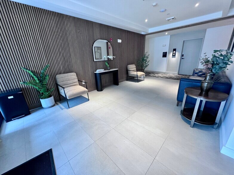 Building Photo - 130 Gardner St