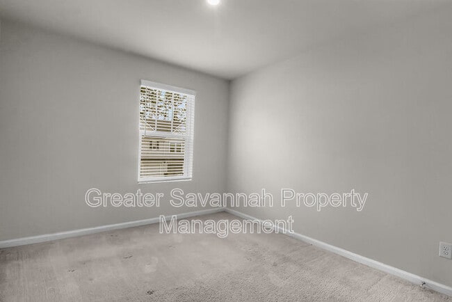 Building Photo - 137 Benelli Dr