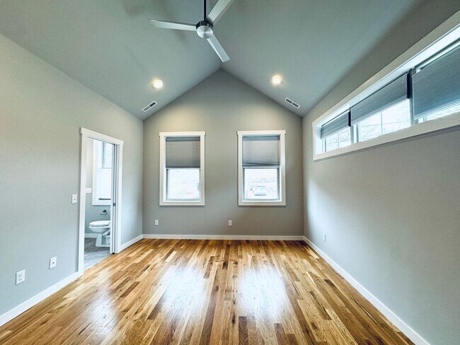 Building Photo - West AVL - Spacious, Beautiful Modern Home