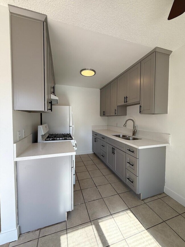 Interior Photo - Newly Upgrade 2 Bedroom 1 Bath Apartment Home. Hurry, Won't Last Long!!