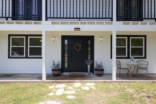 Building Photo - 1471 Co Rd A