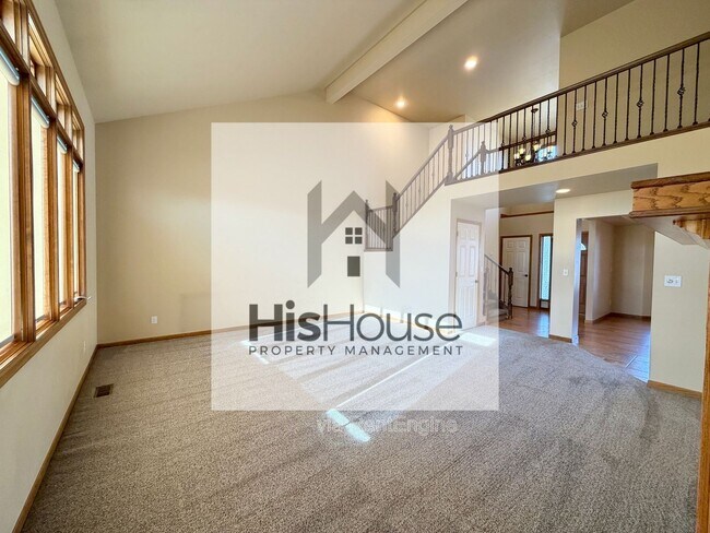 Building Photo - 2318 45th Ave