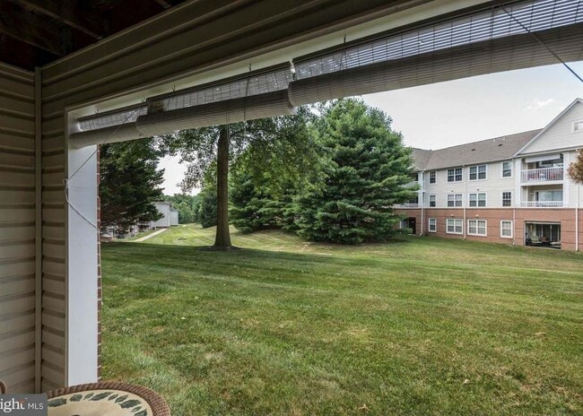Building Photo - 1402 Bonnett Pl