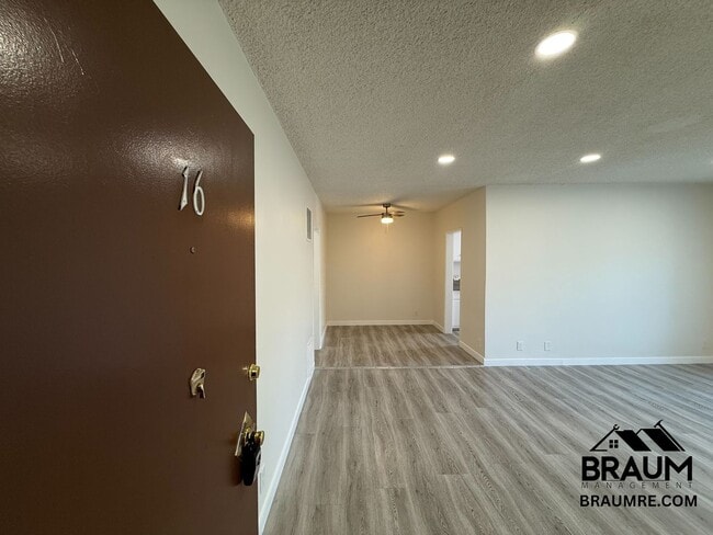 Building Photo - 5433 Sepulveda Blvd