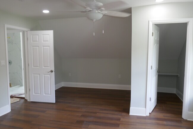 Bedroom - 875 Lexington Ave