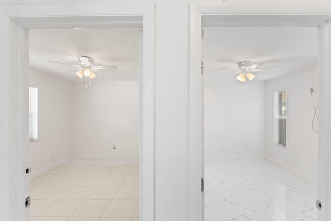 Building Photo - 804 NW 2nd Ave