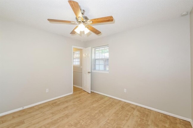 Building Photo - 621 Juniper Ave