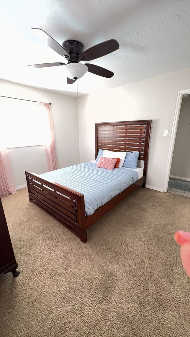 Building Photo - Fully Furnished 3 bedroom pool home in Largo