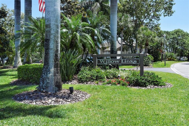 Building Photo - 5133 Willow Links