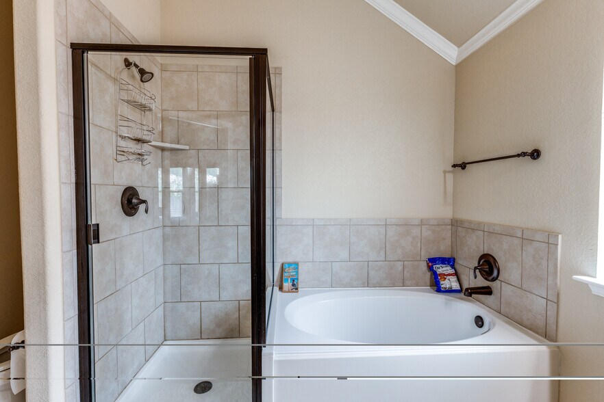 Building Photo - 129 Buckskin Way