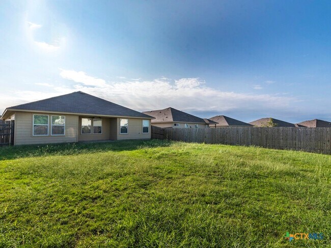 Building Photo - 216 Teron Dr