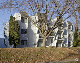 Building Photo - Riverview Apartments