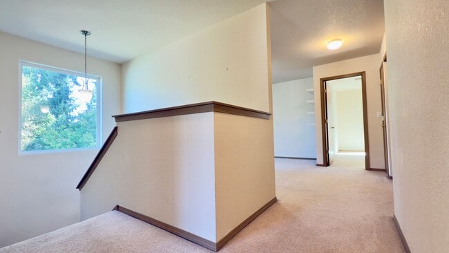 Building Photo - Tumwater 3 Bedroom plus Loft in Desirable ...
