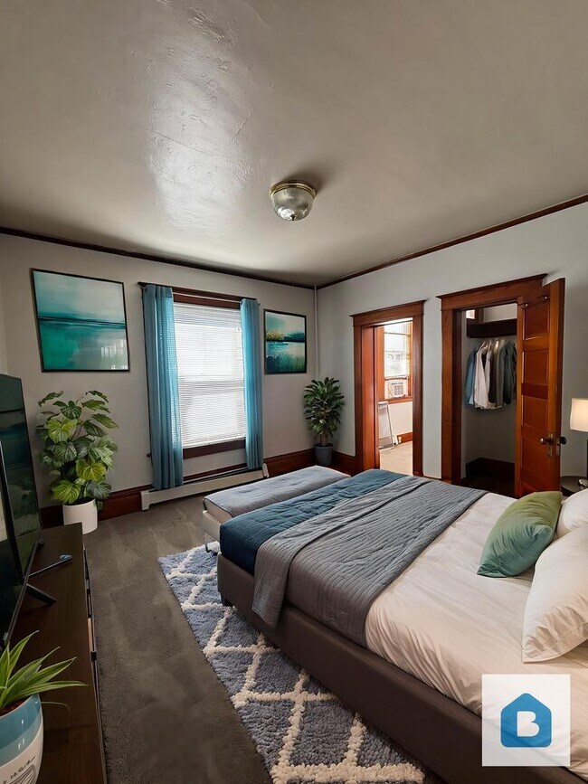 Building Photo - 1336 N Weber St