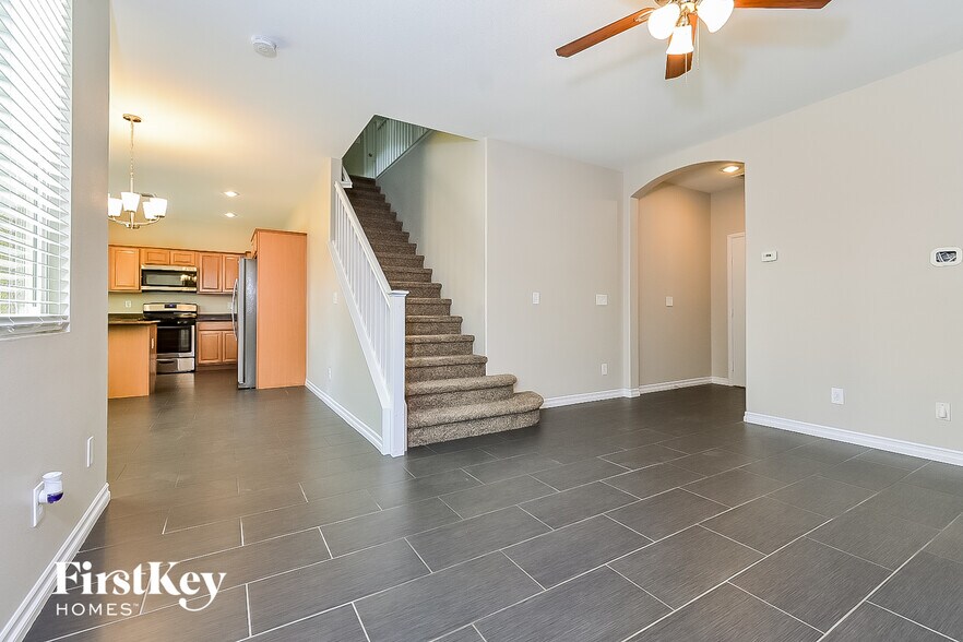 Building Photo - 10651 Bandera Mountain Ln