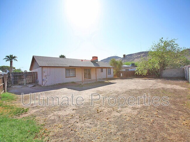 Building Photo - 13036 N 17th Ave