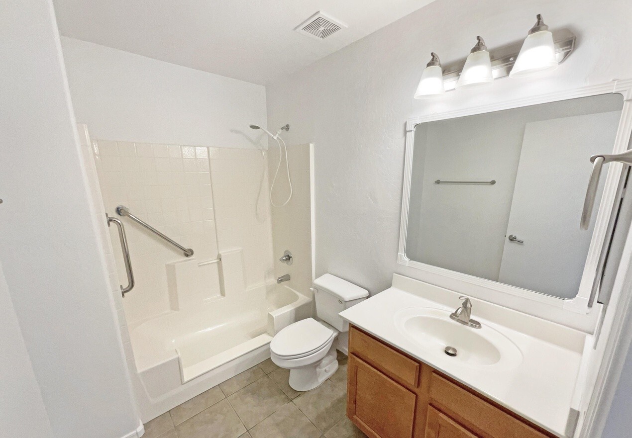 Bathroom - 15298 W Adams St