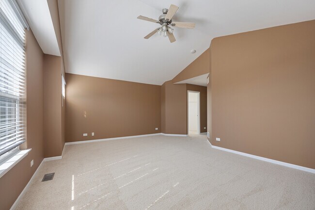 Building Photo - 23932 McMullin Cir
