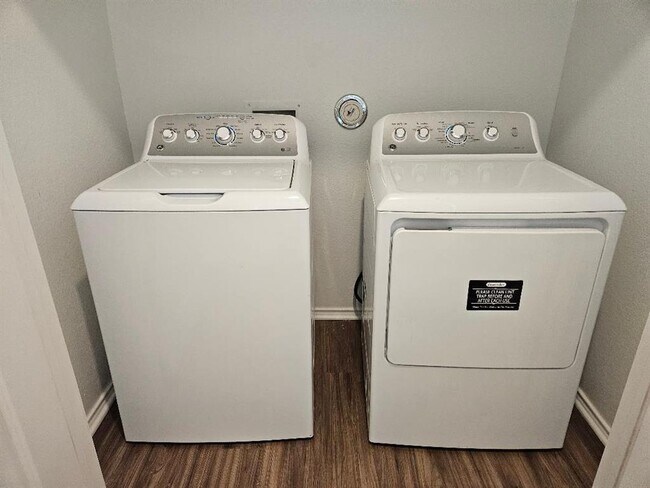 Building Photo - 14007 Tordillo Dr