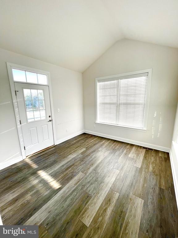 Building Photo - 906 Moorings Cir