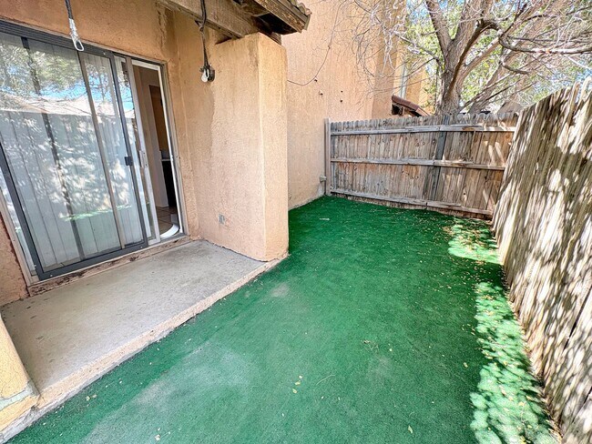Building Photo - 4016-4022 North Calle Grande