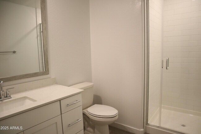 Building Photo - 4077 S Sabrina Dr