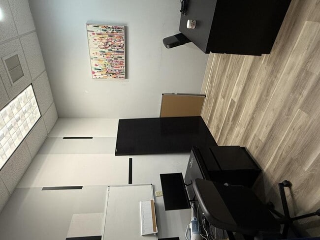 Building Photo - 8751 Commodity Cir