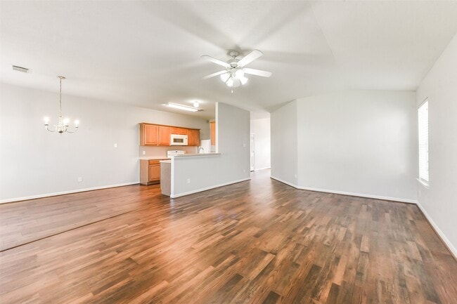 Building Photo - 3863 Silver Hawk Dr