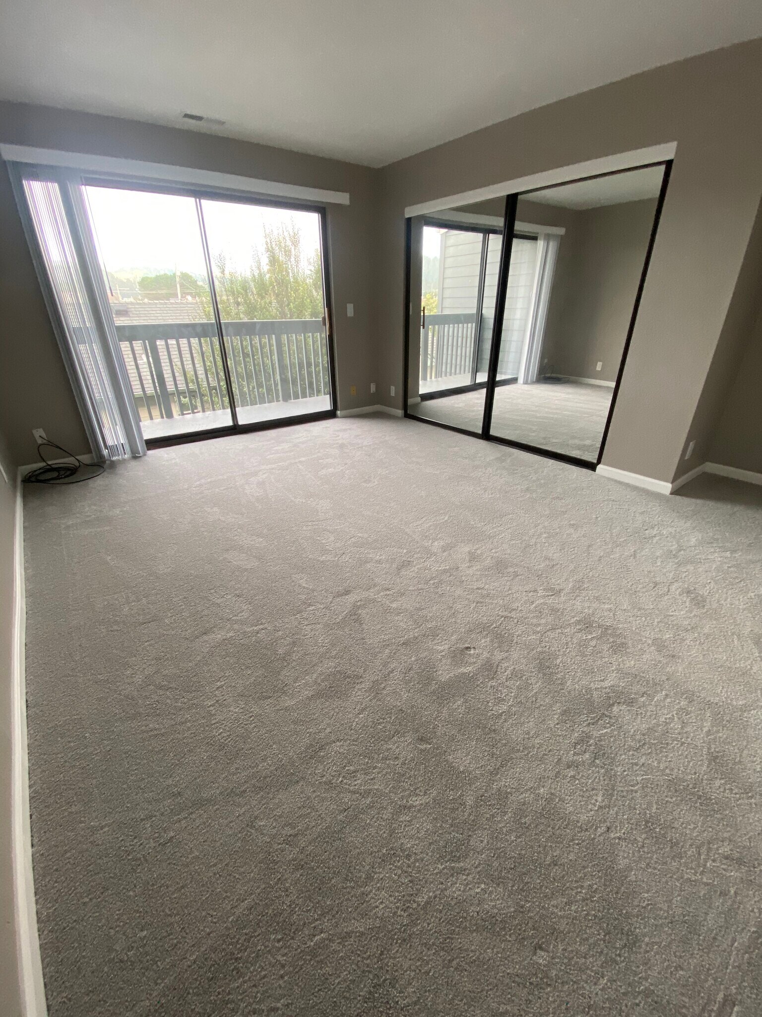 East facing master bedroom - 443 Willow Ave