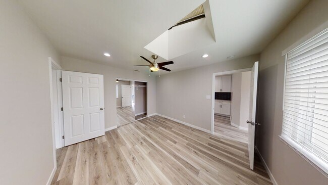 Building Photo - 4840 Curry Dr