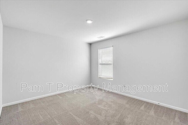 Building Photo - 512 Turpentine Trl