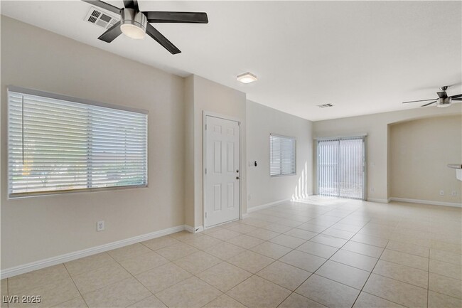 Building Photo - 4855 Double Down Dr