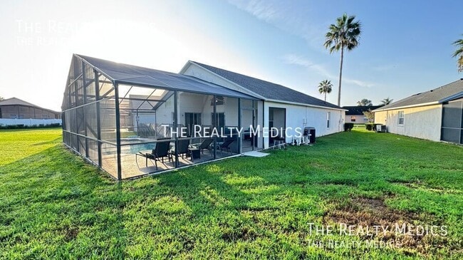 Building Photo - 4802 Cumbrian Lakes Dr