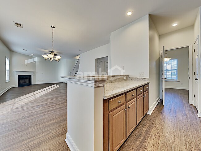 Building Photo - 309 Old Stone Ct
