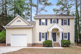 Building Photo - 1608 Maybrook Dr
