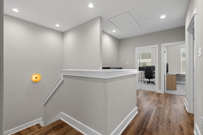 Building Photo - 5903 Wheatley Holw Ln