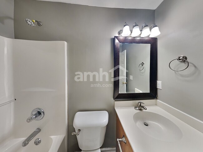 Building Photo - 1835 Oreilly Cir