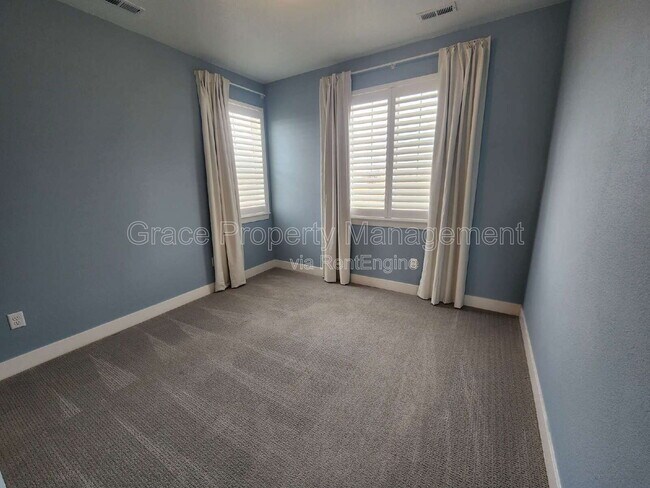 Building Photo - 12930 Galapago St