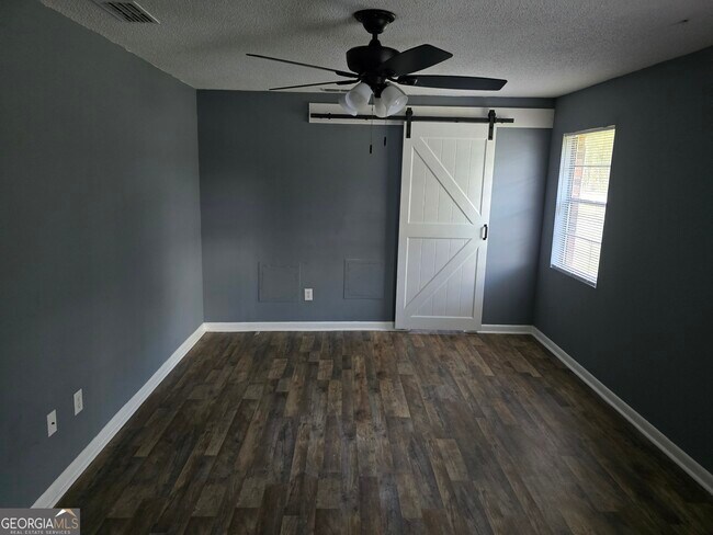 Building Photo - 408 S Orange Edwards Blvd