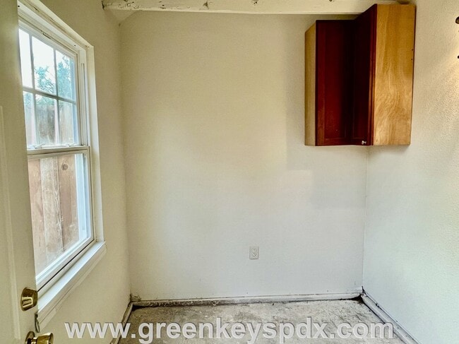 Building Photo - Wow! What a beautiful home! 3 bedrooms, 2 ...
