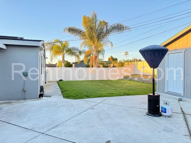 Building Photo - 5034 Baxter St