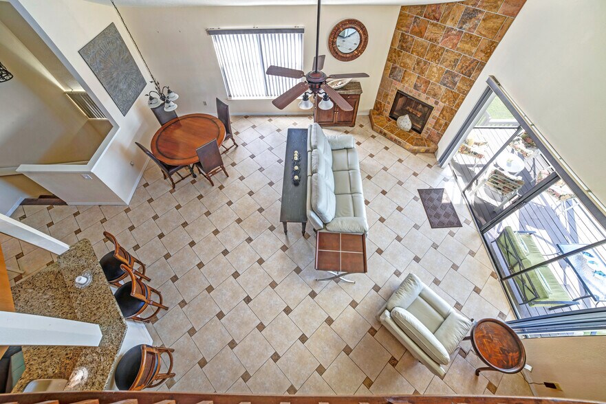 Building Photo - 6321 Garland Ct
