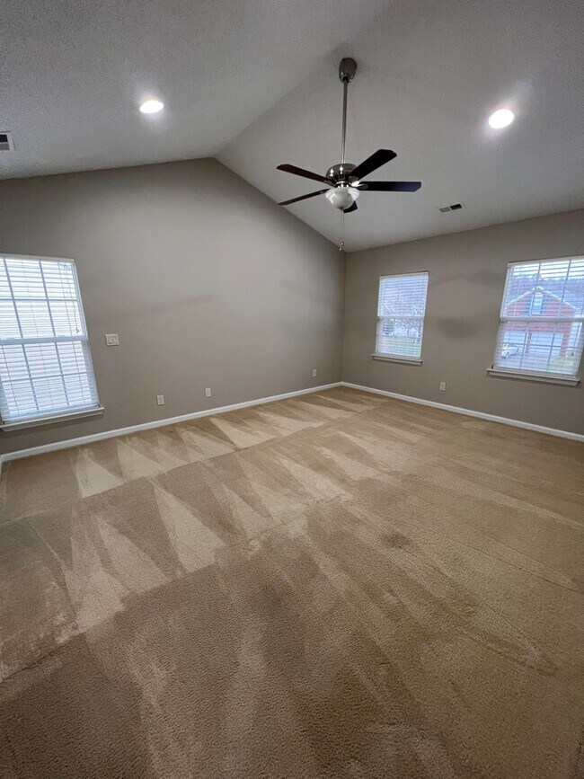 Building Photo - 4 Bedroom Home INDIAN TRAIL