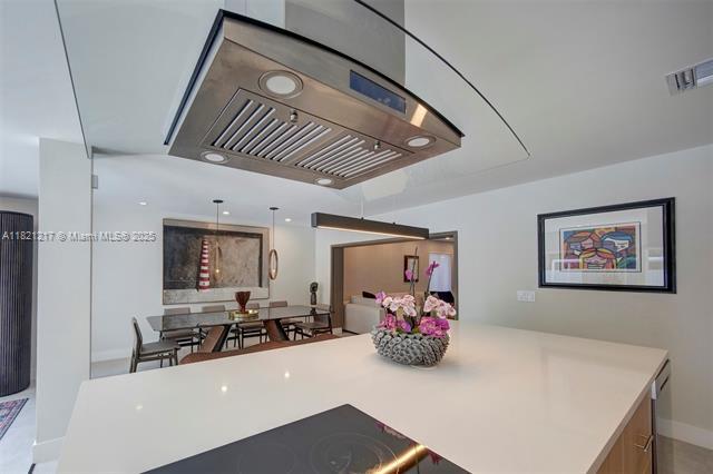 Building Photo - 8100 SW 62nd Ct