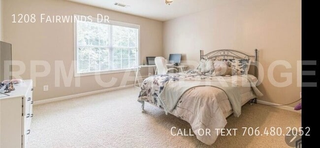 Building Photo - 1208 Fairwinds Dr