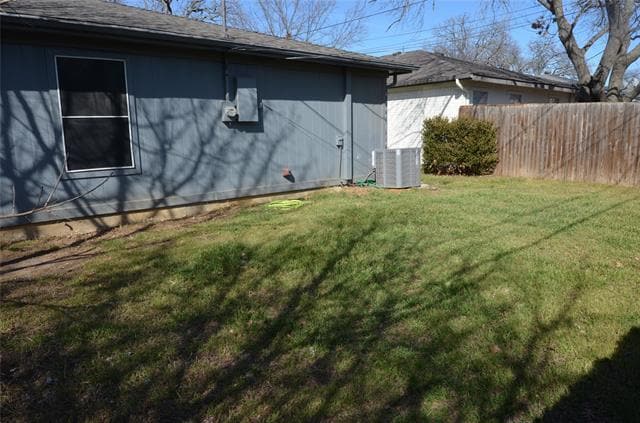 Building Photo - 1111 Glen Creek Dr