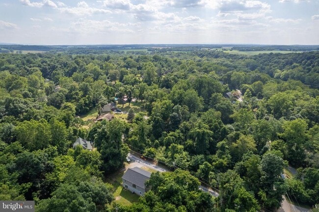 Building Photo - 430 Cedar Creek Dr